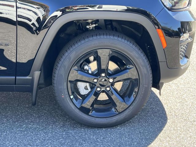 2025 Jeep Grand Cherokee Limited 4x4 2025 Jeep Grand Cherokee Limited 4x4