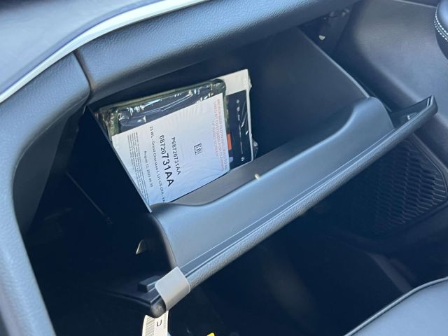 2025 Jeep Grand Cherokee Limited 4x4 2025 Jeep Grand Cherokee Limited 4x4