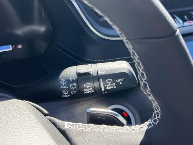 2025 Jeep Grand Cherokee Limited 4x4 2025 Jeep Grand Cherokee Limited 4x4