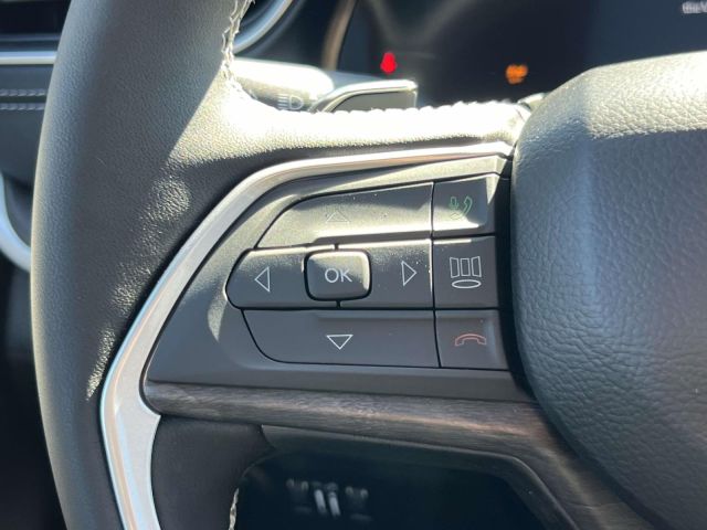 2025 Jeep Grand Cherokee Limited 4x4 2025 Jeep Grand Cherokee Limited 4x4