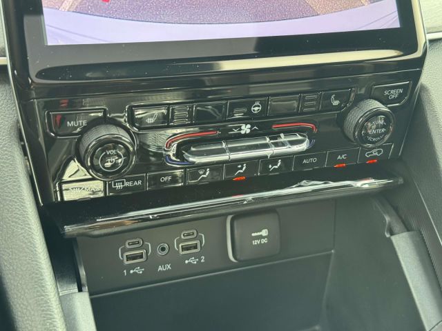 2025 Jeep Grand Cherokee Limited 4x4 2025 Jeep Grand Cherokee Limited 4x4