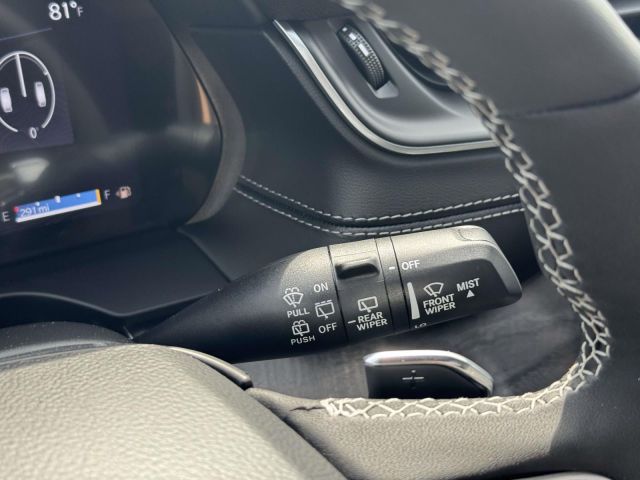 2025 Jeep Grand Cherokee Limited 4x4 2025 Jeep Grand Cherokee Limited 4x4