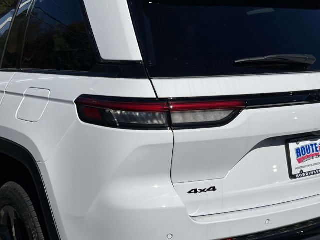 2025 Jeep Grand Cherokee Limited 4x4 2025 Jeep Grand Cherokee Limited 4x4