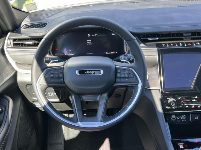 2025 Jeep Grand Cherokee Limited 4x4 2025 Jeep Grand Cherokee Limited 4x4