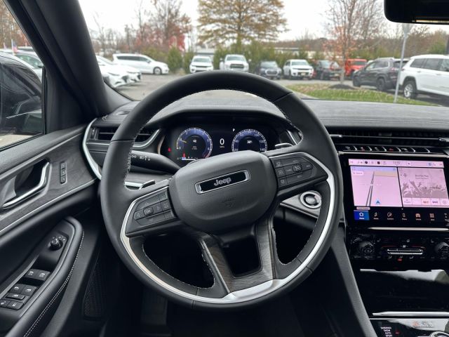 2025 Jeep Grand Cherokee LIMITED 4X4 2025 Jeep Grand Cherokee LIMITED 4X4