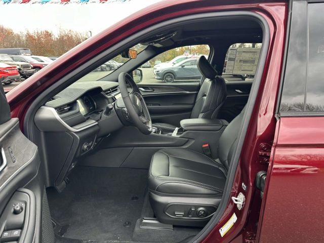 2025 Jeep Grand Cherokee LIMITED 4X4 2025 Jeep Grand Cherokee LIMITED 4X4