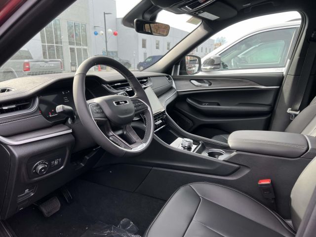 2025 Jeep Grand Cherokee LIMITED 4X4