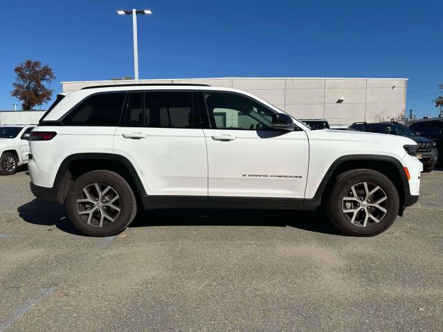 2025 Jeep Grand Cherokee Limited 4x4 2025 Jeep Grand Cherokee Limited 4x4