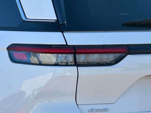 2025 Jeep Grand Cherokee Limited 4x4 2025 Jeep Grand Cherokee Limited 4x4