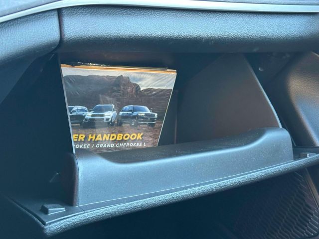 2025 Jeep Grand Cherokee Limited 4x4 2025 Jeep Grand Cherokee Limited 4x4