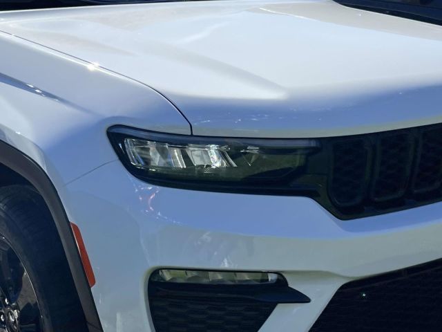 2025 Jeep Grand Cherokee Limited 4x4 2025 Jeep Grand Cherokee Limited 4x4