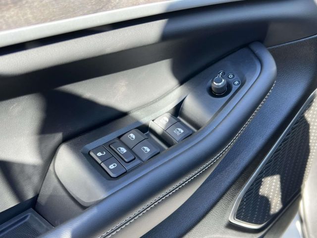 2025 Jeep Grand Cherokee Limited 4x4 2025 Jeep Grand Cherokee Limited 4x4