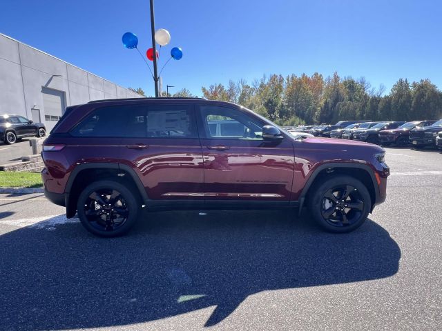 2025 Jeep Grand Cherokee Limited 4x4 2025 Jeep Grand Cherokee Limited 4x4