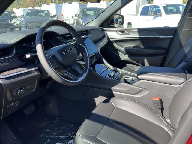 2025 Jeep Grand Cherokee Limited 4x4 2025 Jeep Grand Cherokee Limited 4x4