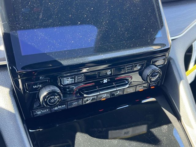 2025 Jeep Grand Cherokee Limited 4x4 2025 Jeep Grand Cherokee Limited 4x4