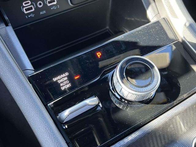 2025 Jeep Grand Cherokee Limited 4x4 2025 Jeep Grand Cherokee Limited 4x4