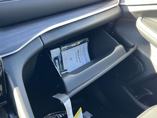 2025 Jeep Grand Cherokee Limited 4x4 2025 Jeep Grand Cherokee Limited 4x4