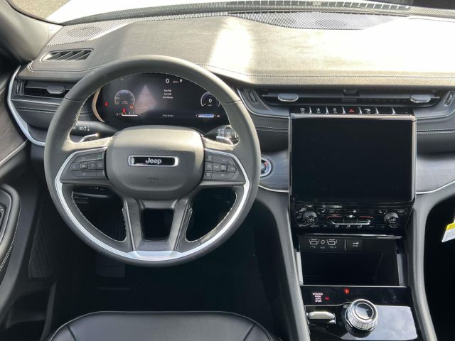 2025 Jeep Grand Cherokee Limited 4x4 2025 Jeep Grand Cherokee Limited 4x4