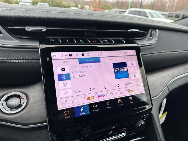 2025 Jeep Grand Cherokee LIMITED 4X4