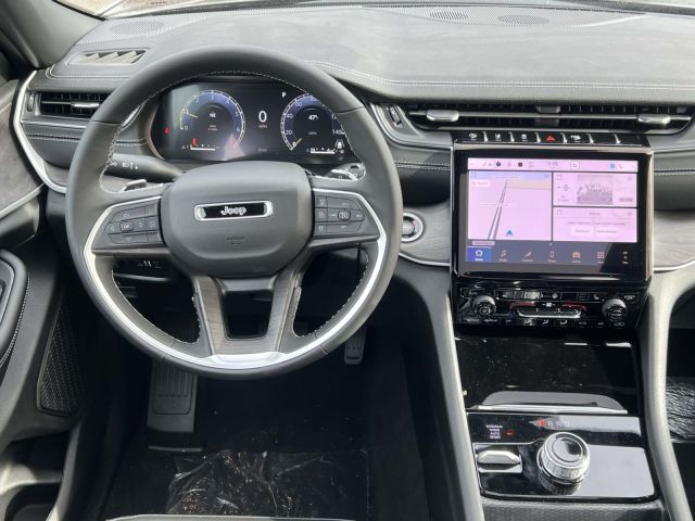 2025 Jeep Grand Cherokee LIMITED 4X4 2025 Jeep Grand Cherokee LIMITED 4X4