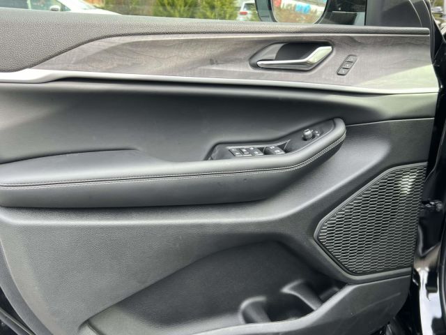 2025 Jeep Grand Cherokee LIMITED 4X4 2025 Jeep Grand Cherokee LIMITED 4X4