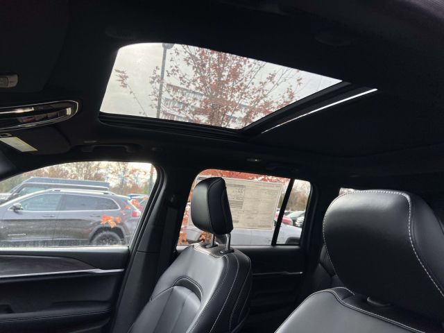 2025 Jeep Grand Cherokee LIMITED 4X4 2025 Jeep Grand Cherokee LIMITED 4X4