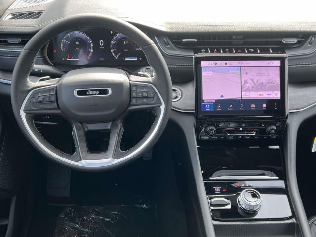 2025 Jeep Grand Cherokee LIMITED 4X4