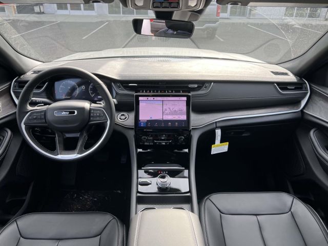 2025 Jeep Grand Cherokee LIMITED 4X4