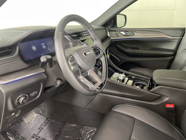 2025 Jeep Grand Cherokee Overland 2025 Jeep Grand Cherokee Overland