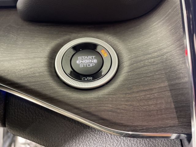 2025 Jeep Grand Cherokee Overland 2025 Jeep Grand Cherokee Overland