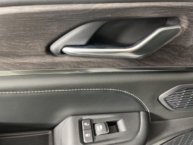 2025 Jeep Grand Cherokee Overland 2025 Jeep Grand Cherokee Overland