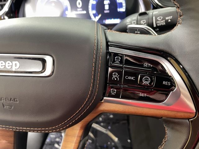 2025 Jeep Grand Cherokee Summit