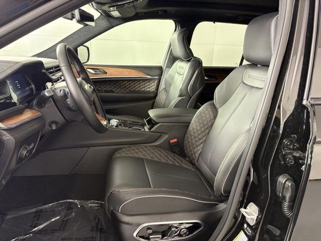 2025 Jeep Grand Cherokee Summit 2025 Jeep Grand Cherokee Summit