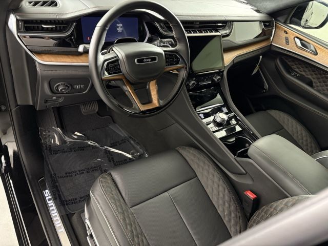 2025 Jeep Grand Cherokee Summit 2025 Jeep Grand Cherokee Summit