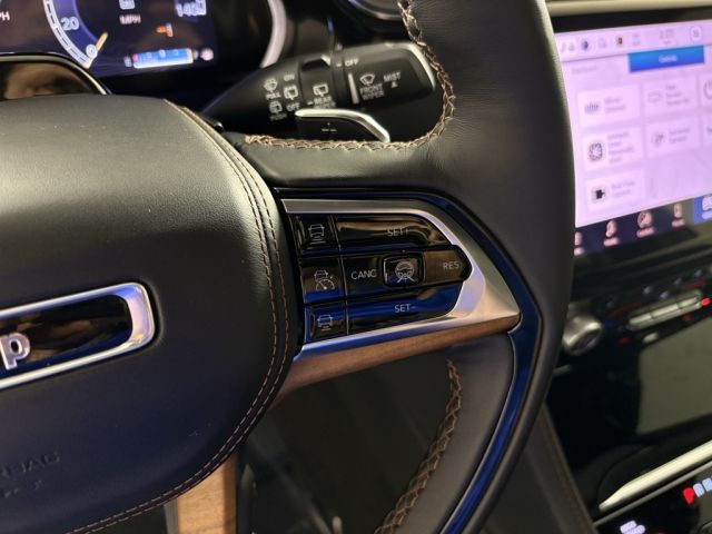 2025 Jeep Grand Cherokee Summit 2025 Jeep Grand Cherokee Summit