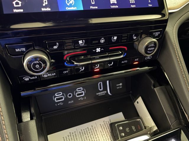 2025 Jeep Grand Cherokee Summit 2025 Jeep Grand Cherokee Summit