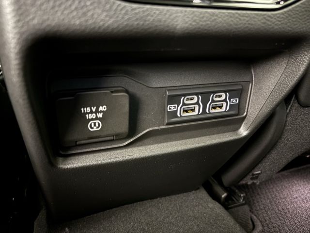 2025 Jeep Grand Cherokee Summit 2025 Jeep Grand Cherokee Summit