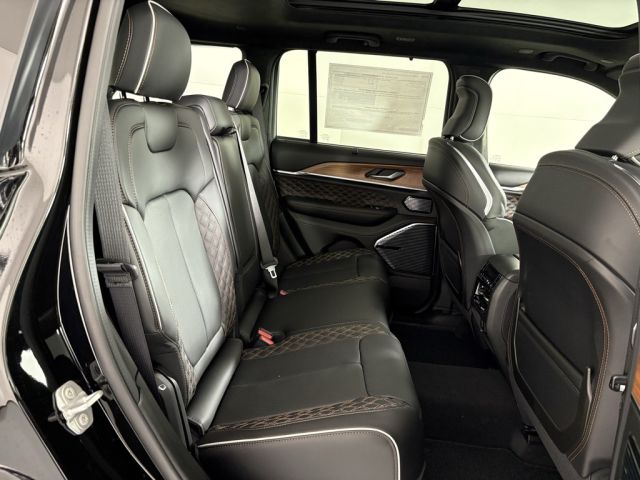 2025 Jeep Grand Cherokee Summit 2025 Jeep Grand Cherokee Summit