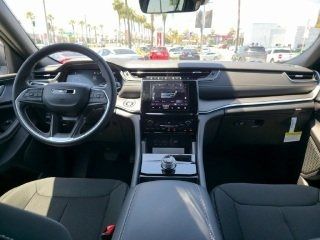 2025 Jeep Grand Cherokee L Laredo 2025 Jeep Grand Cherokee L Laredo