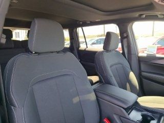 2025 Jeep Grand Cherokee L Laredo 2025 Jeep Grand Cherokee L Laredo