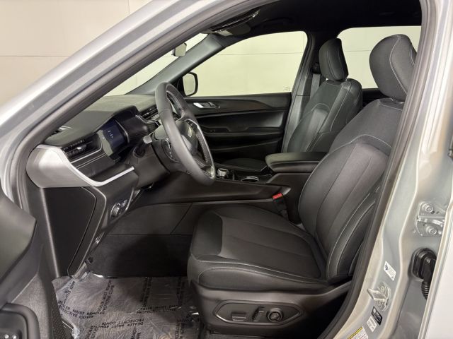 2025 Jeep Grand Cherokee L Laredo 2025 Jeep Grand Cherokee L Laredo