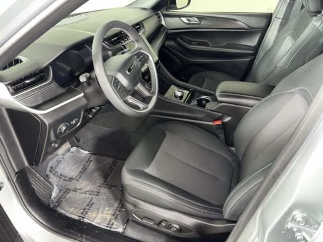 2025 Jeep Grand Cherokee L Laredo 2025 Jeep Grand Cherokee L Laredo