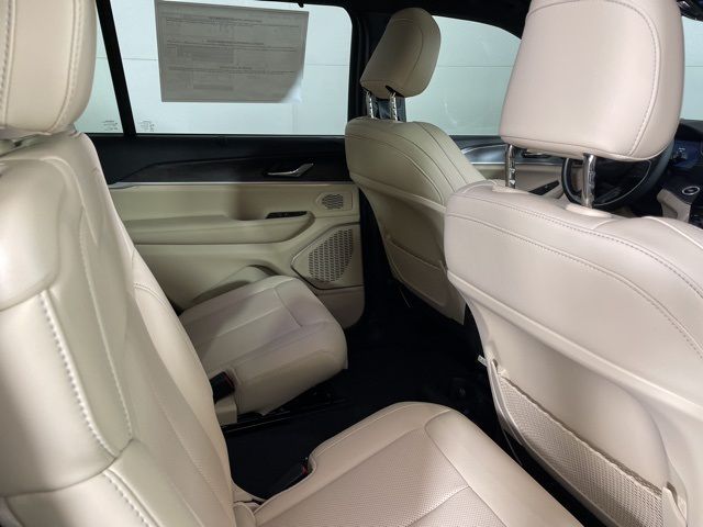 2025 Jeep Grand Cherokee L Limited 2025 Jeep Grand Cherokee L Limited