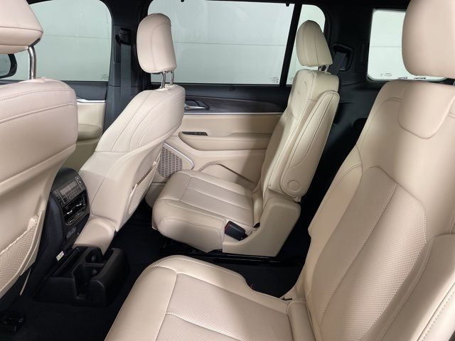 2025 Jeep Grand Cherokee L Limited 2025 Jeep Grand Cherokee L Limited