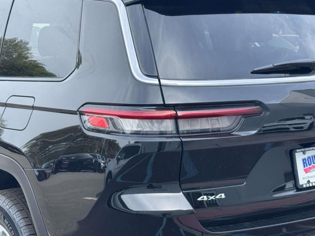 2025 Jeep Grand Cherokee L Laredo X 4x4
