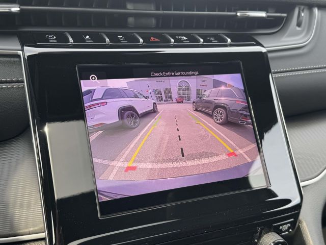 2025 Jeep Grand Cherokee L Laredo X 4x4