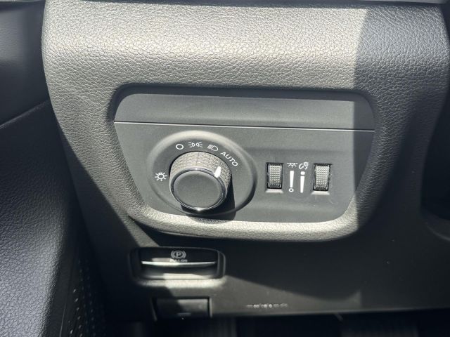 2025 Jeep Grand Cherokee L Laredo X 4x4