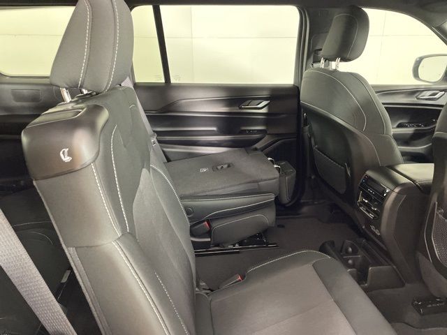 2025 Jeep Grand Cherokee L Laredo 2025 Jeep Grand Cherokee L Laredo