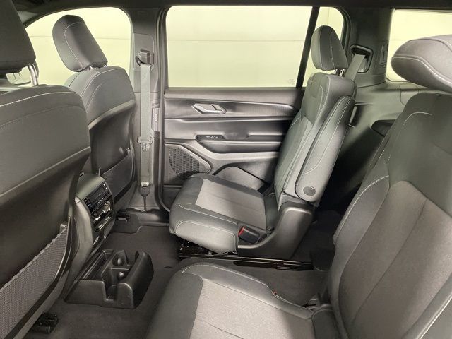 2025 Jeep Grand Cherokee L Laredo 2025 Jeep Grand Cherokee L Laredo