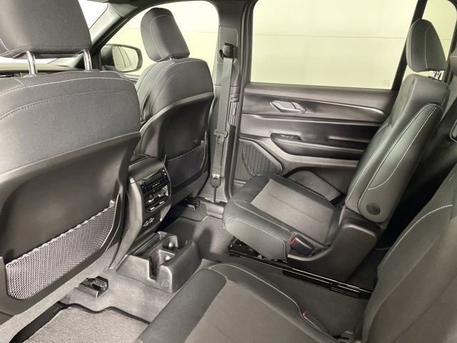 2025 Jeep Grand Cherokee L Laredo 2025 Jeep Grand Cherokee L Laredo